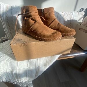 UGG Reid Tan Suede Boots